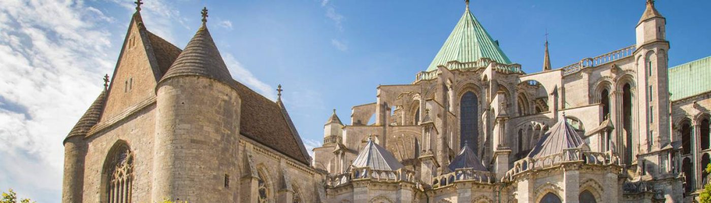 Les Cathédrales gothiques en France (1135-1350)